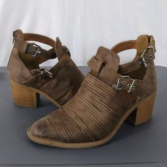 Qupid Shoe Women's Brown Strappy Caged Cone Ankle Booties Size 8 - Picture 1 of 9